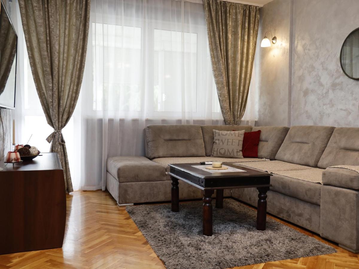 Apartment Mona Podgoriţa Exterior foto